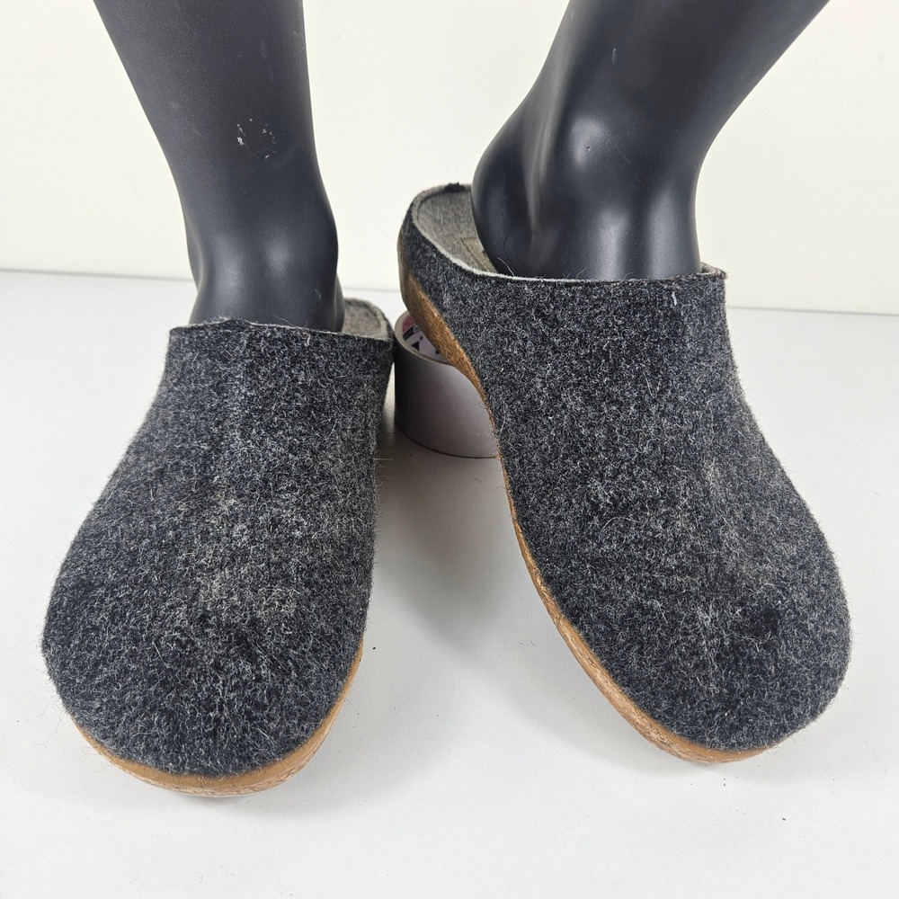 Taos Woollery Wool Clogs Womens 9 Charcoal Grey Felt Mules Made in Spain